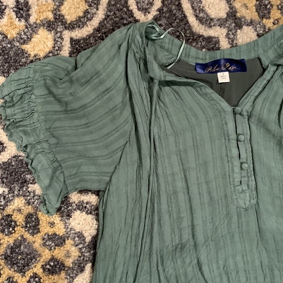 Francesca’s top - Picture 2 of 4